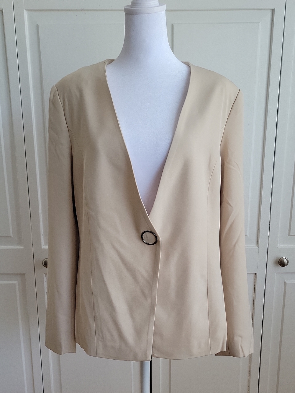 Elie Tahari Beige Single-Button V-Neck Blazer